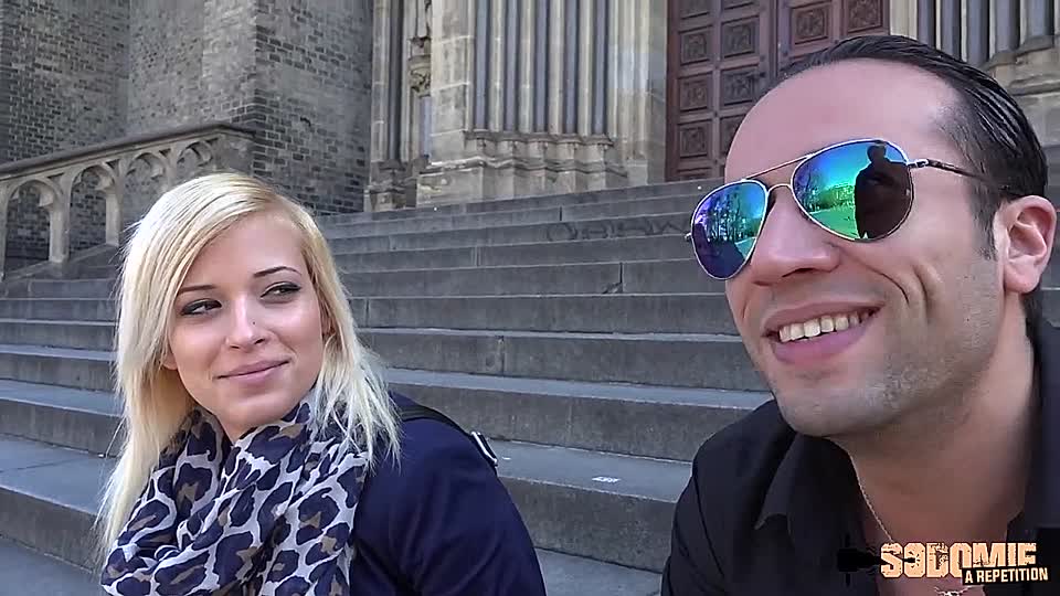 Blondes Privatmädchen wird zum Ficken mitgenommen